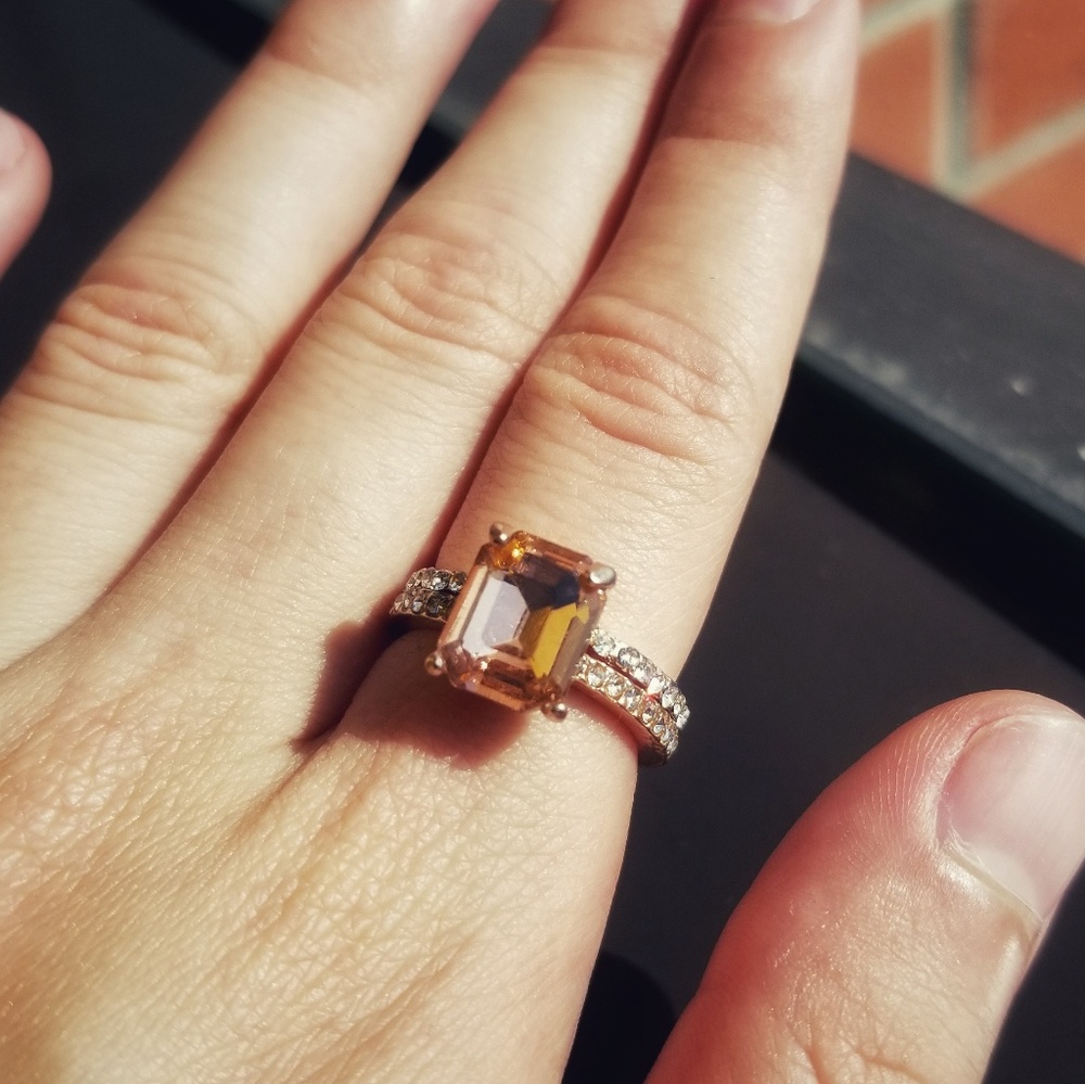 ☆SOLD OUT☆Rose Gold Emerald Cut Ring Set - Picture 2 of 3